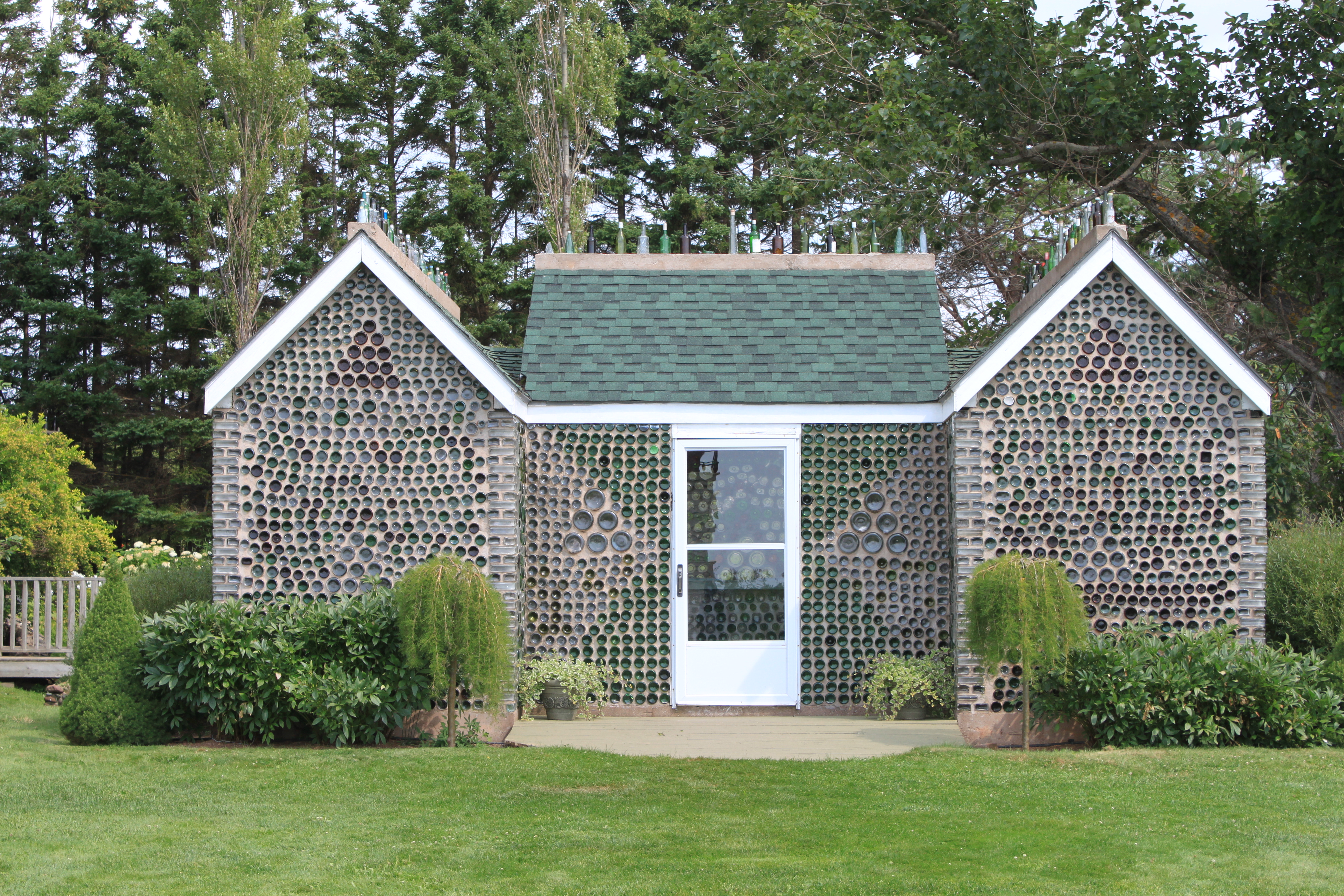 the-bottle-houses-of-prince-edward-island